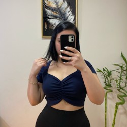 Büzgü Detaylı Şık Beyaz Crop Büzgü Detaylı Şık Beyaz Crop